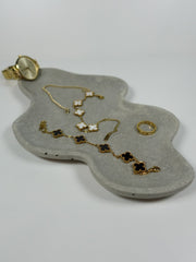 Jesmonite Tray – Handcrafted Aesthetic Jewelry & Decor Tray